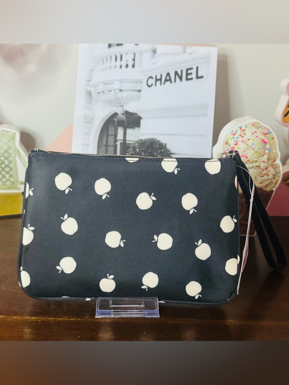 Kate Spade Black Apple-Print Dual Gusset Wristlet - Picture 3 of 8